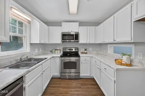 1506 Township Circle Raleigh NC 27609