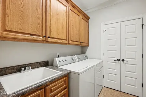 620 Sippihaw Oaks Drive Fuquay Varina NC 27526