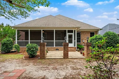 620 Sippihaw Oaks Drive Fuquay Varina NC 27526