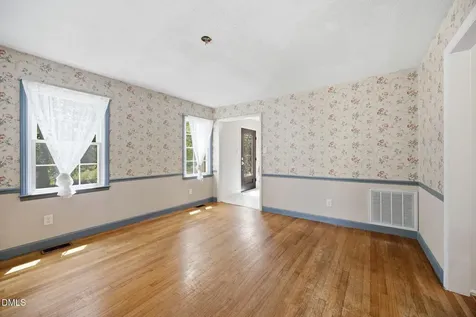 5101 Sandlewood Drive Raleigh NC 27609