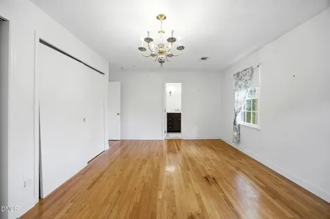 5101 Sandlewood Drive Raleigh NC 27609