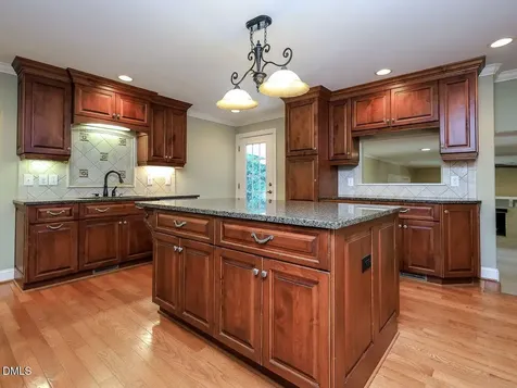 516 Blakewood Drive Raleigh NC 27609