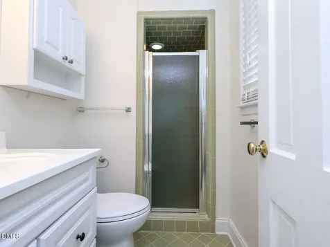 516 Blakewood Drive Raleigh NC 27609