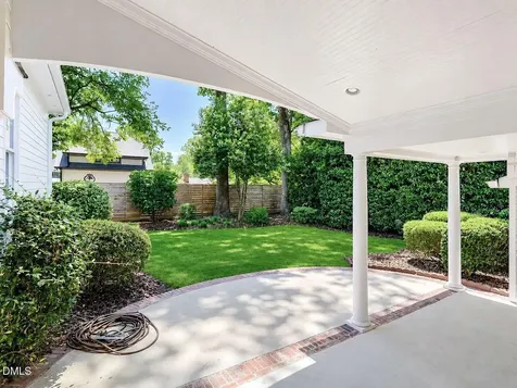 516 Blakewood Drive Raleigh NC 27609
