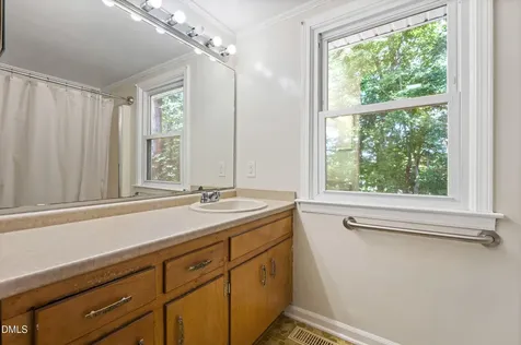 525 Barksdale Drive Raleigh NC 27604