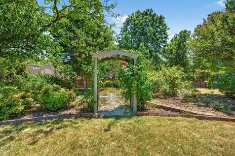 105 Ecklin Lane Cary NC 27519