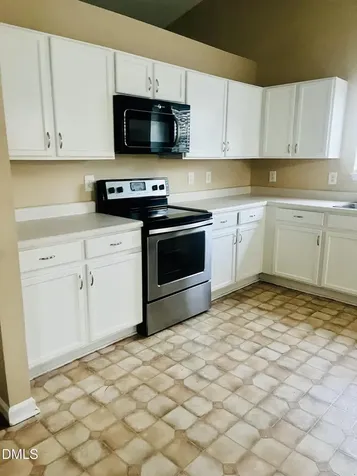 1524 Clover Ridge Court Raleigh NC 27610