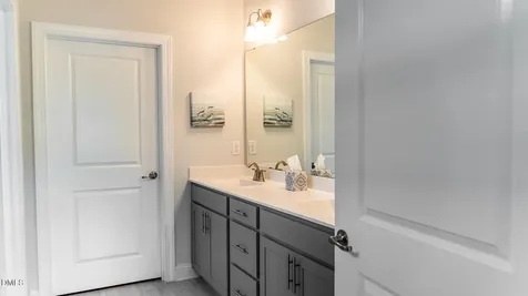 196 Canary Court Raleigh NC 27610