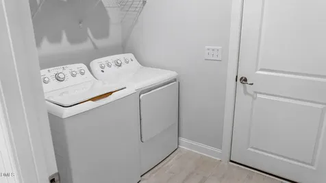 196 Canary Court Raleigh NC 27610