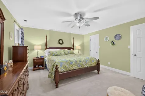 306 Kettlebridge Drive Cary NC 27511