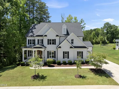 908 Autumn Season Lane Apex NC 27523