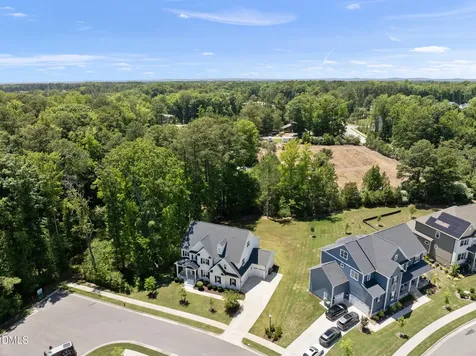 908 Autumn Season Lane Apex NC 27523