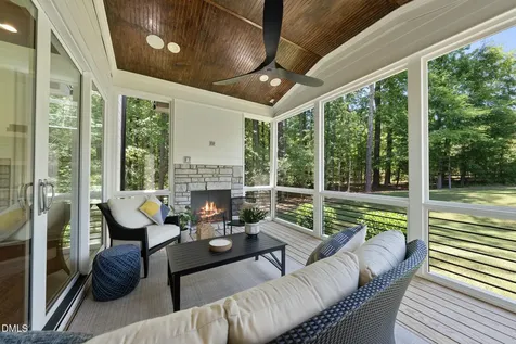 908 Autumn Season Lane Apex NC 27523