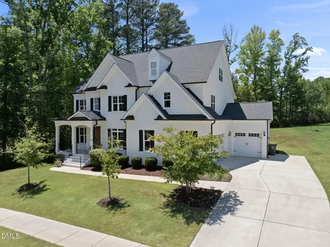 908 Autumn Season Lane Apex NC 27523