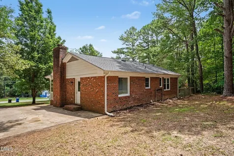 5608 Alta Vista Court Raleigh NC 27610