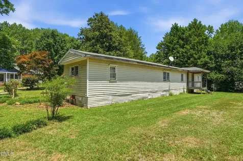 5660 Cokesbury Road Fuquay Varina NC 27526