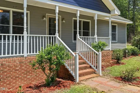 5662 Cokesbury Road Fuquay Varina NC 27526