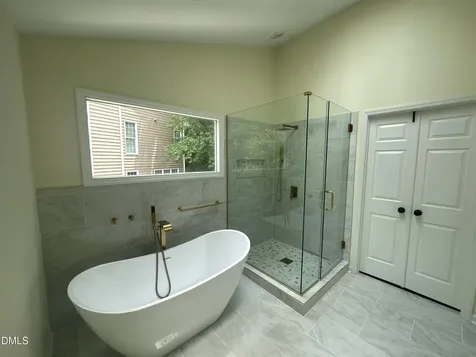 4409 Queenstown Court Raleigh NC 27612