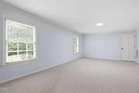 5516 Den Heider Way Raleigh NC 27606