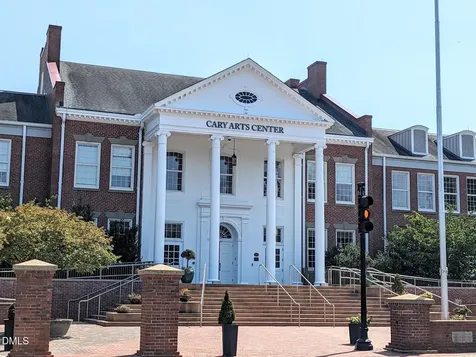 326 Willow Street Cary NC 27511