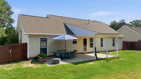 1333 E Stone Arch Drive Fuquay Varina NC 27526