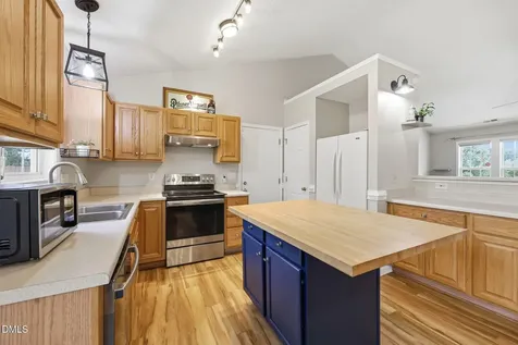 1333 E Stone Arch Drive Fuquay Varina NC 27526