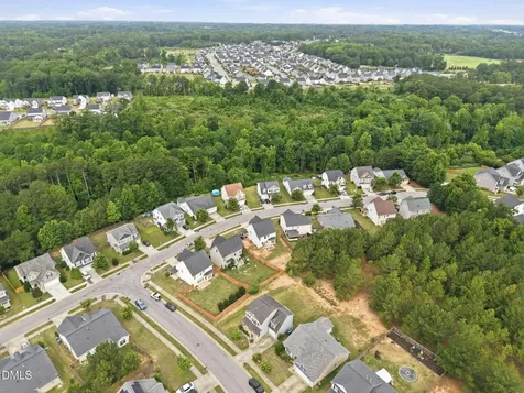 934 Ribbonleaf Lane Fuquay Varina NC 27526