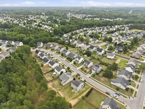 934 Ribbonleaf Lane Fuquay Varina NC 27526