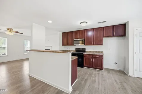 934 Ribbonleaf Lane Fuquay Varina NC 27526