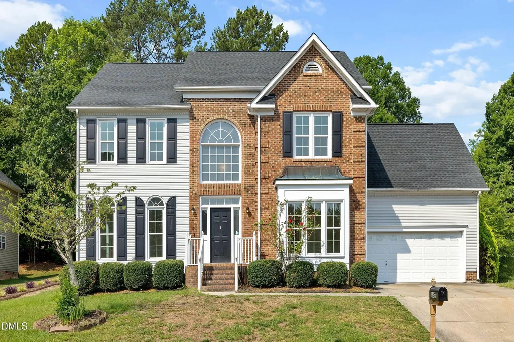 3528 Dewing Drive Raleigh NC 27616