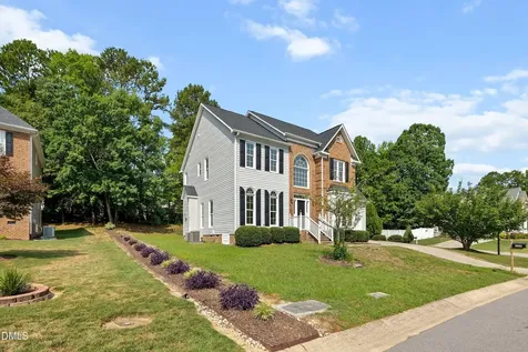 3528 Dewing Drive Raleigh NC 27616