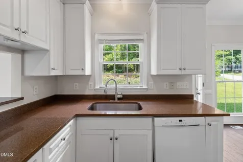 3528 Dewing Drive Raleigh NC 27616