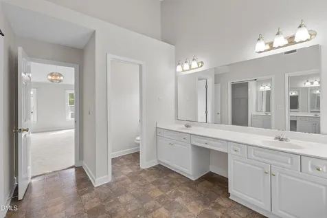 3528 Dewing Drive Raleigh NC 27616