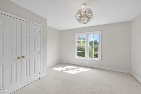 3528 Dewing Drive Raleigh NC 27616