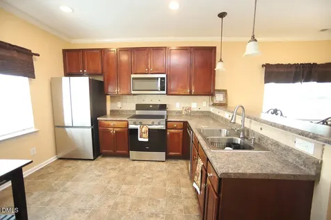 4608 Six Siblings Circle Raleigh NC 27610