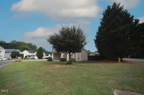 4608 Six Siblings Circle Raleigh NC 27610