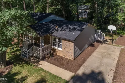 7401 Fiesta Way Raleigh NC 27615