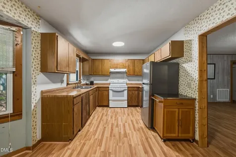 956 Holden Road Youngsville NC 27596