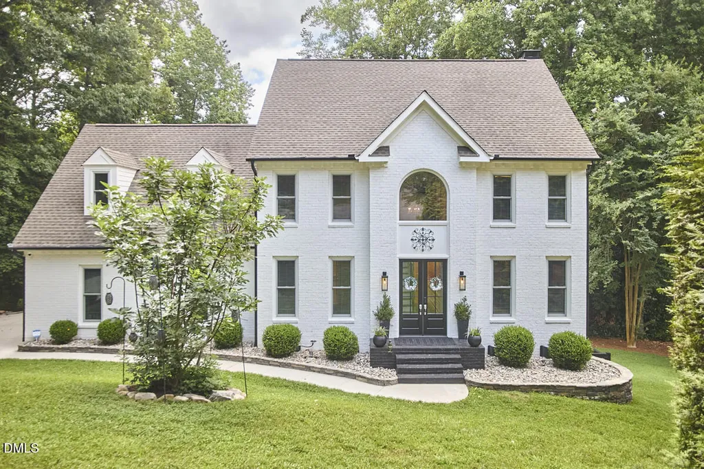 5513 Point Lake Court Holly Springs NC 27540