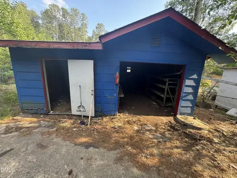 5124 Royal Acres Road Raleigh NC 27610