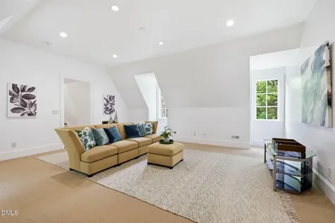 6014 Old Field Drive Chapel Hill NC 27514