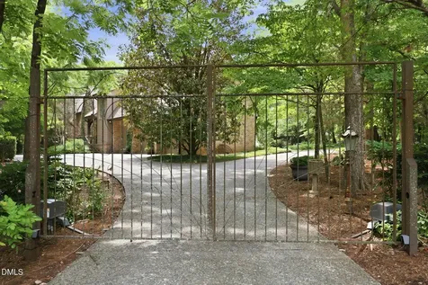 6014 Old Field Drive Chapel Hill NC 27514