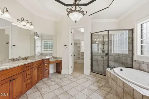 57 Bridgewater Court Chapel Hill NC 27517