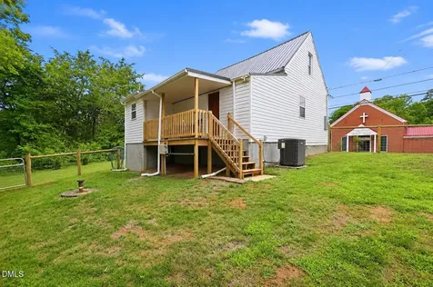 11794 Academy Street Milton NC 27305