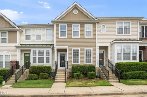 7814 Spungold Street Raleigh NC 27617