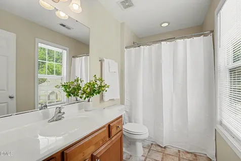 2719 Andover Glen Road Raleigh NC 27604