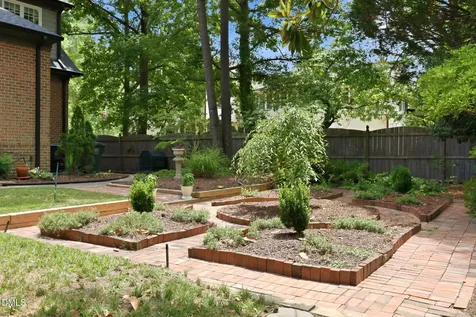 7305 Bay Hill Court Raleigh NC 27615