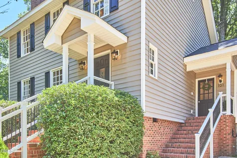 101 Bayoak Drive Cary NC 27513