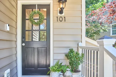 101 Bayoak Drive Cary NC 27513