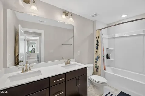 1752 Alpine Summer Lane Apex NC 27502